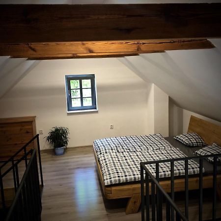 Mezonetovy Apartman S Terasou Na Samote V Lese Vlkava Exterior photo